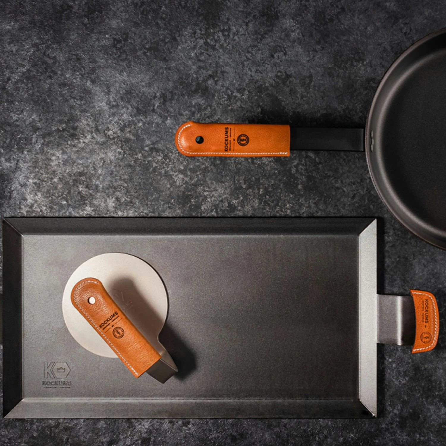 Kockums Jernverk Smasher With Handle In Tärnsjö Leather 5 Kockums Jernverk Smasher With Handle In Tärnsjö Leather - Image 4