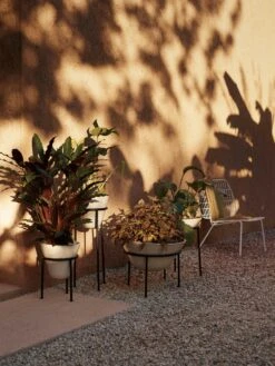 Menu Daiza Planter Ivory, Ø25x65 Cm -Sagaform Shop menu daiza planter h35 25 ivory 10