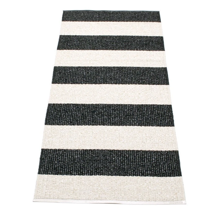 Bob Rug 70x120 Cm, Black/Vanilla 3 Bob Rug 70x120 Cm, Black/Vanilla