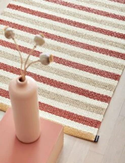 Teo Rug Brick Red / Beige / Vanilla, 140x200 Cm -Sagaform Shop pappelina teo rug brick red beige vanilla 0 3