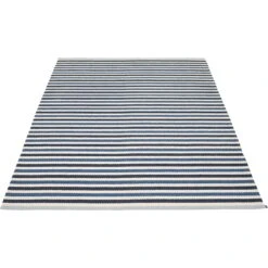 Teo Rug Denim / Dark Blue / Vanilla, 140x200 Cm