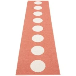 Vera Rug Flamingo / Vanilla, 70x300 Cm