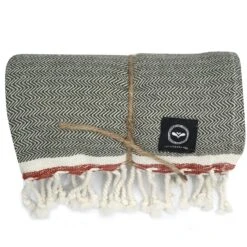 Amasra Hamam Bath Sheet 90x190 Cm, Olive Green -Sagaform Shop recycled by wille badlakan hamam amasra 90x190 cm olivegron beige rost 3